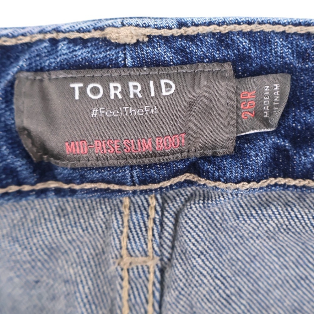 Torrid Bombshell Flare Jeans Plus Size 26R Medium Wash Stretch Denim 70s - Picture 3 of 6